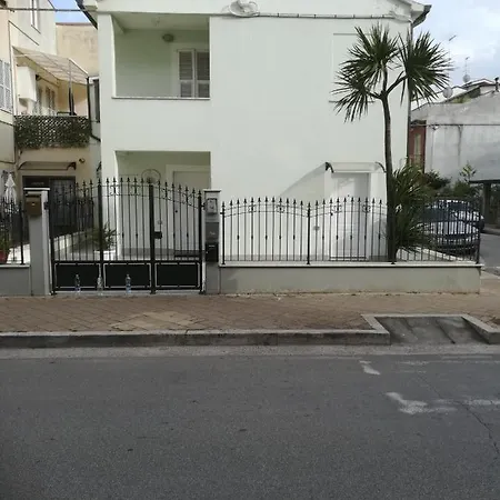 Casa Vacanze2 80 Mt Dal Mare *